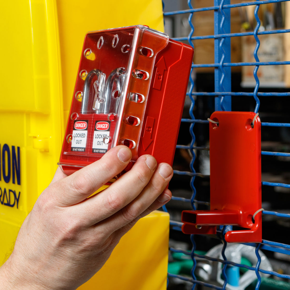 Ultrakompakter Verschlusskasten + 6 rote KD-Schlösser