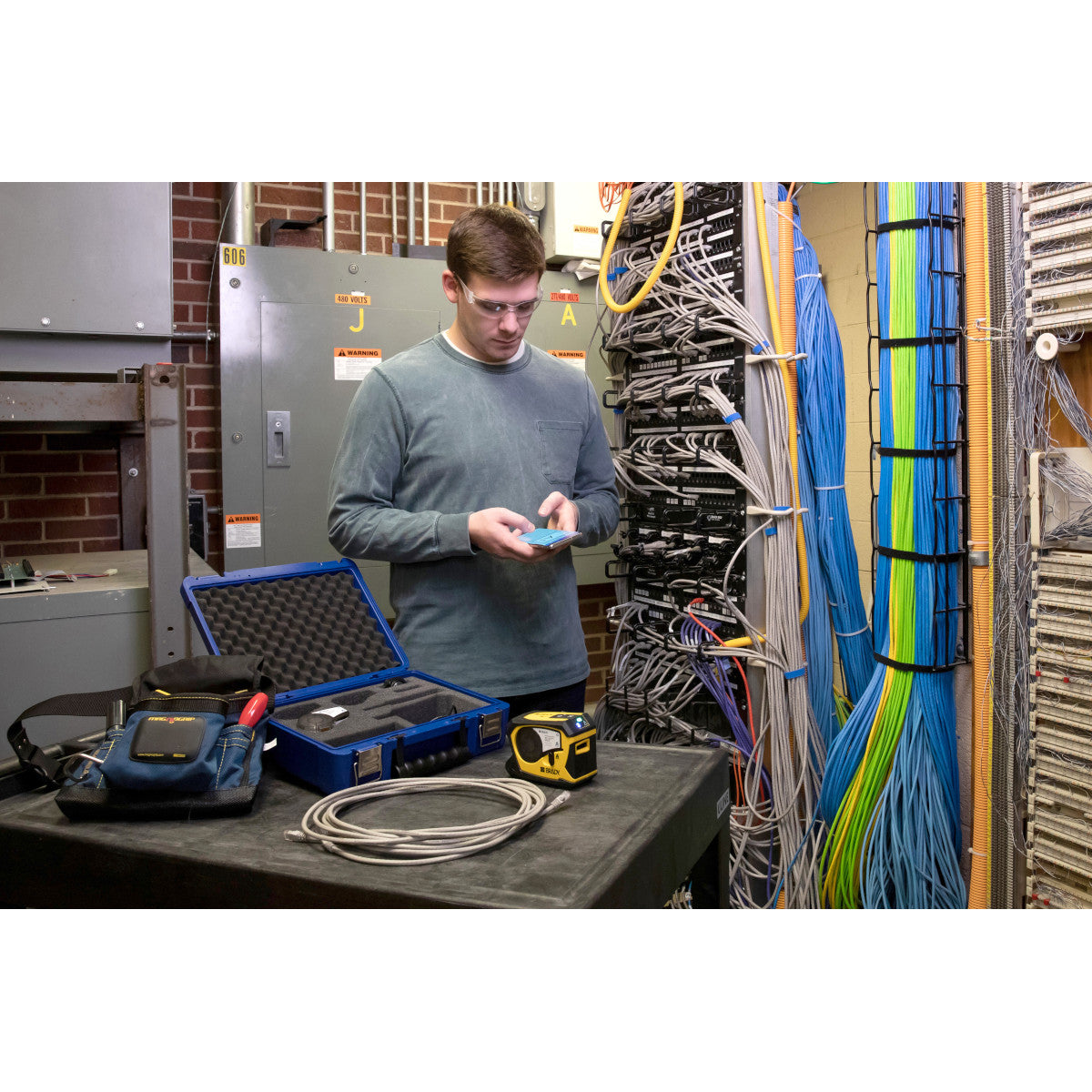 M211 Hartschalenkoffer