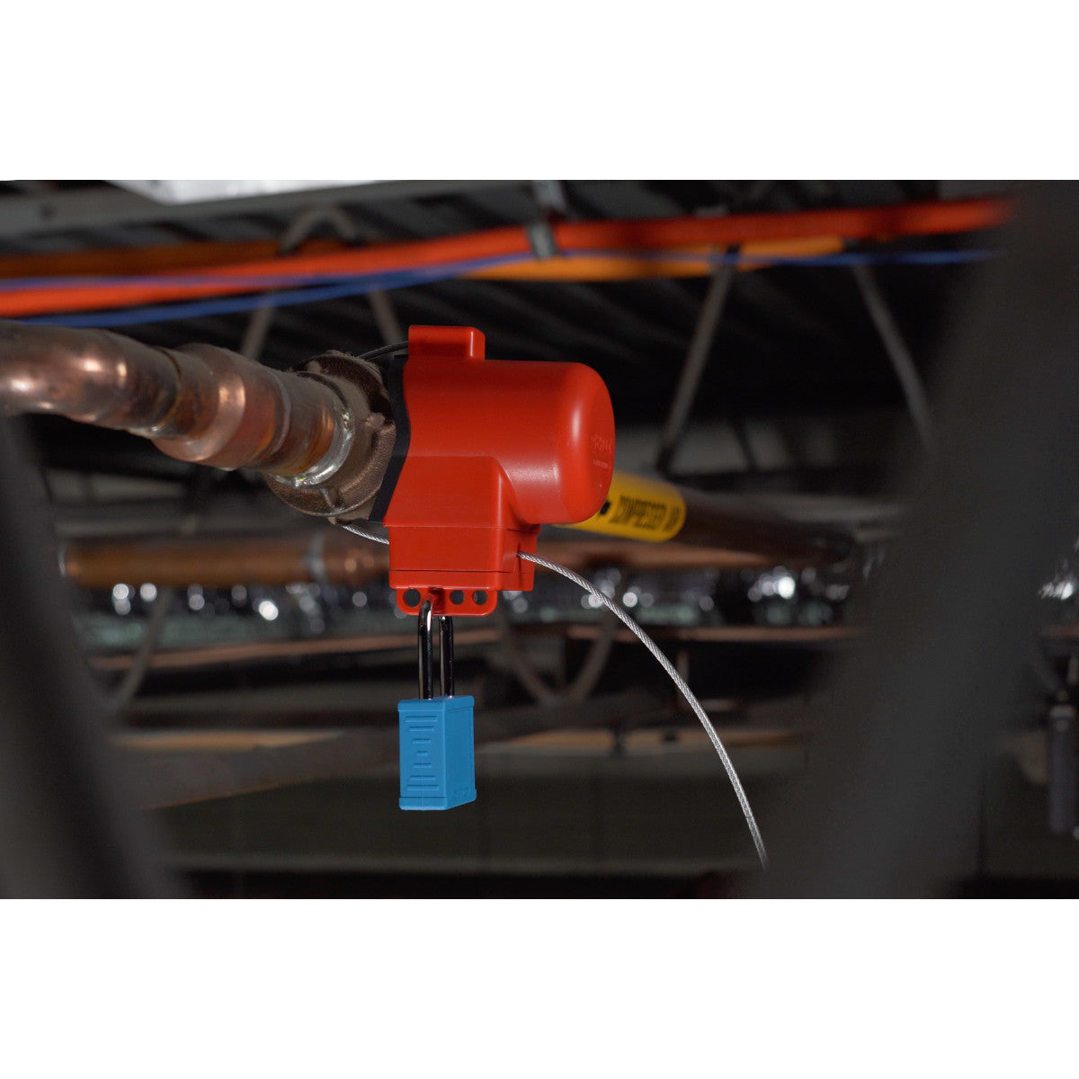 Absperrung von Ventilen ohne Griff mithilfe eines Kabels