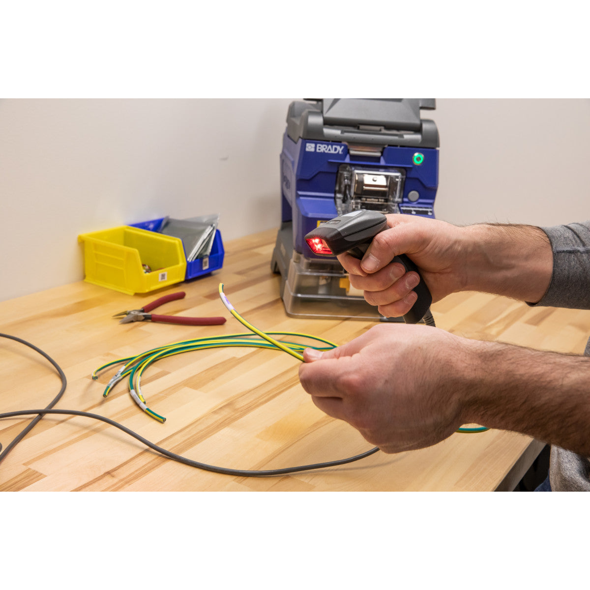 CR1500 kabelgebundenes Hand-Barcode-Lesegerät mit Ständer - 1D, 2D, QR-Code