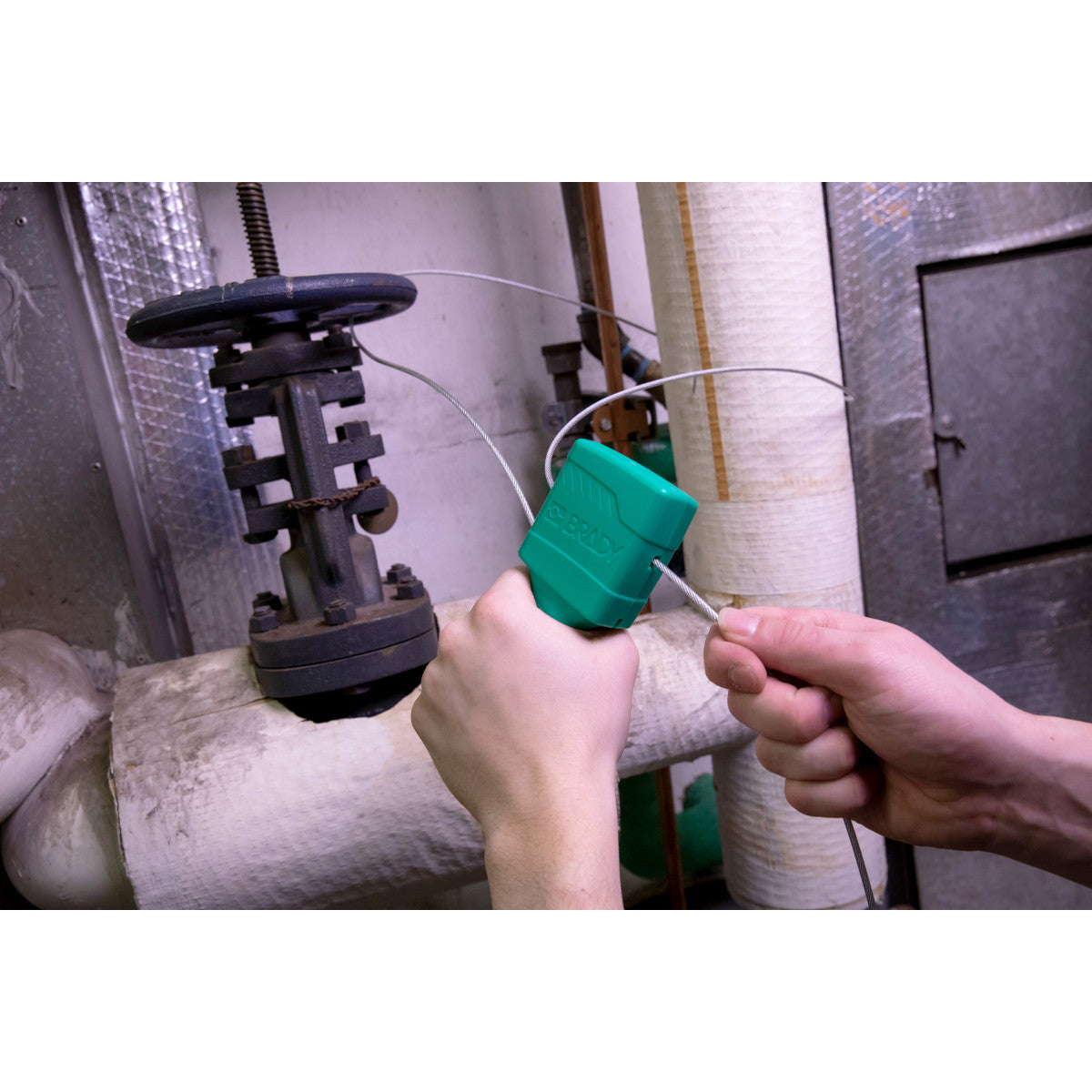 Allzweck-Kabelverriegelungssystem mit ummanteltem Stahlkabel, 2,44 m