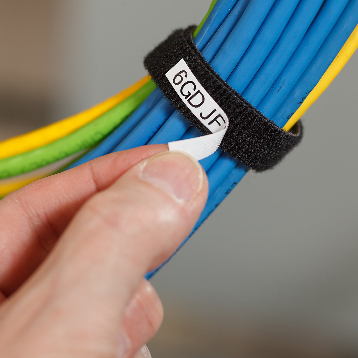 BradyGrip® bedruckbare Klettband-Etiketten mit VELCRO® Brand Klettband für M710 und BMP71