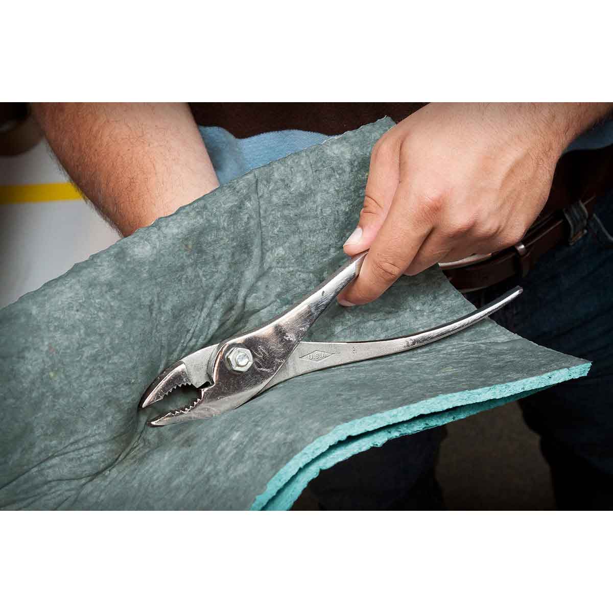 TOWELS Re-Form XPlus, 38 cm x 48 cm, medium weight, perforated