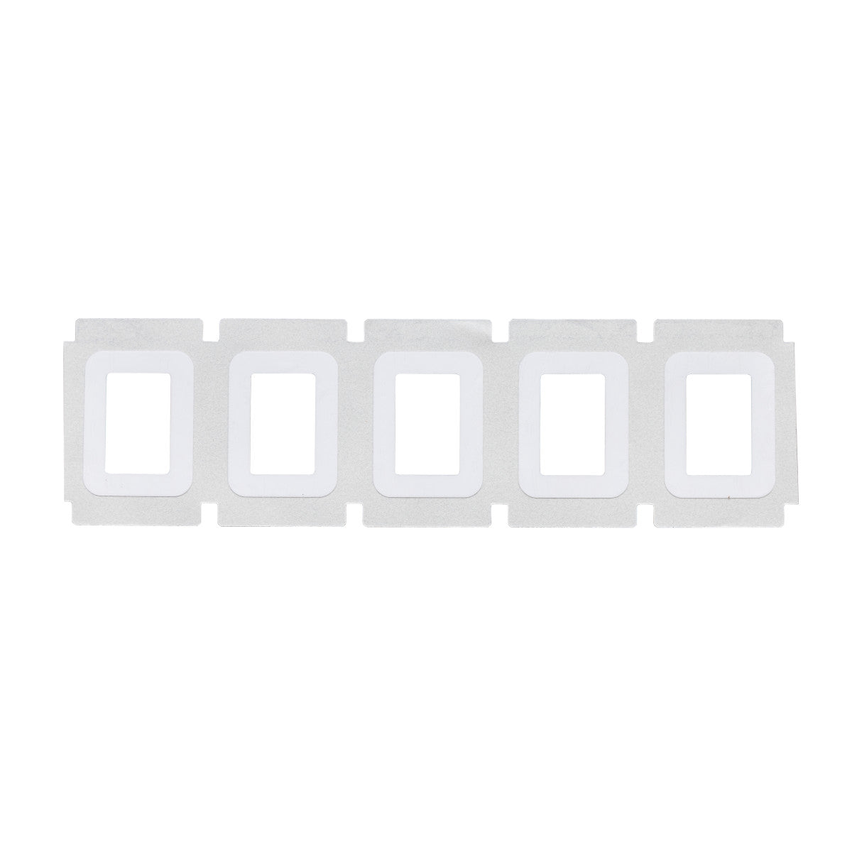 Ein transparentes Polyesteretikett mit einem weißen Kleberand