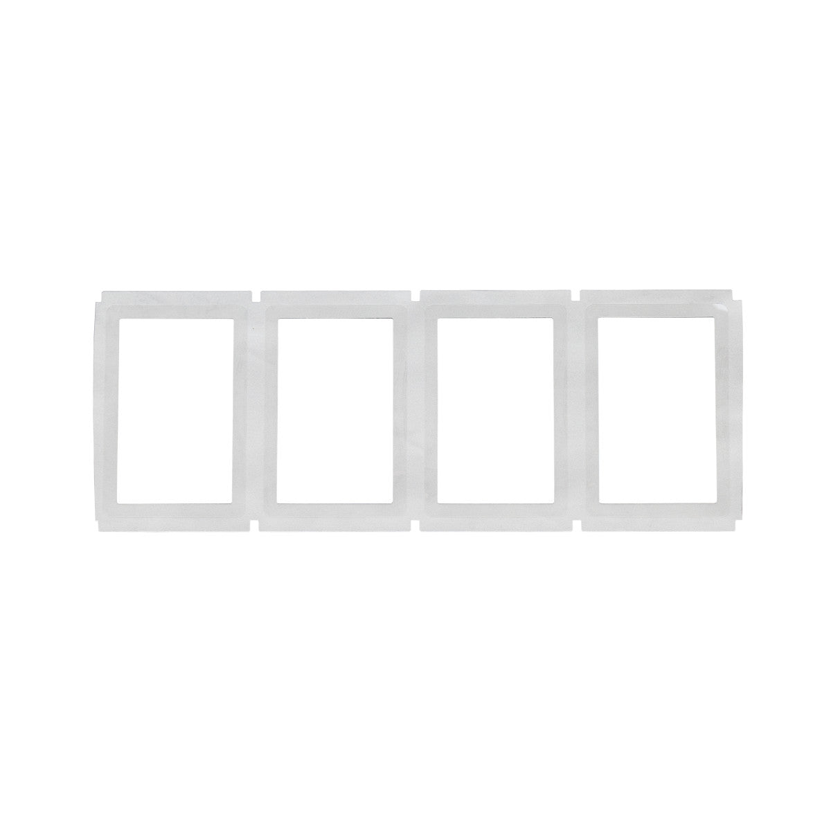 Ein transparentes Polyesteretikett mit einem durchsichtigen Kleberand