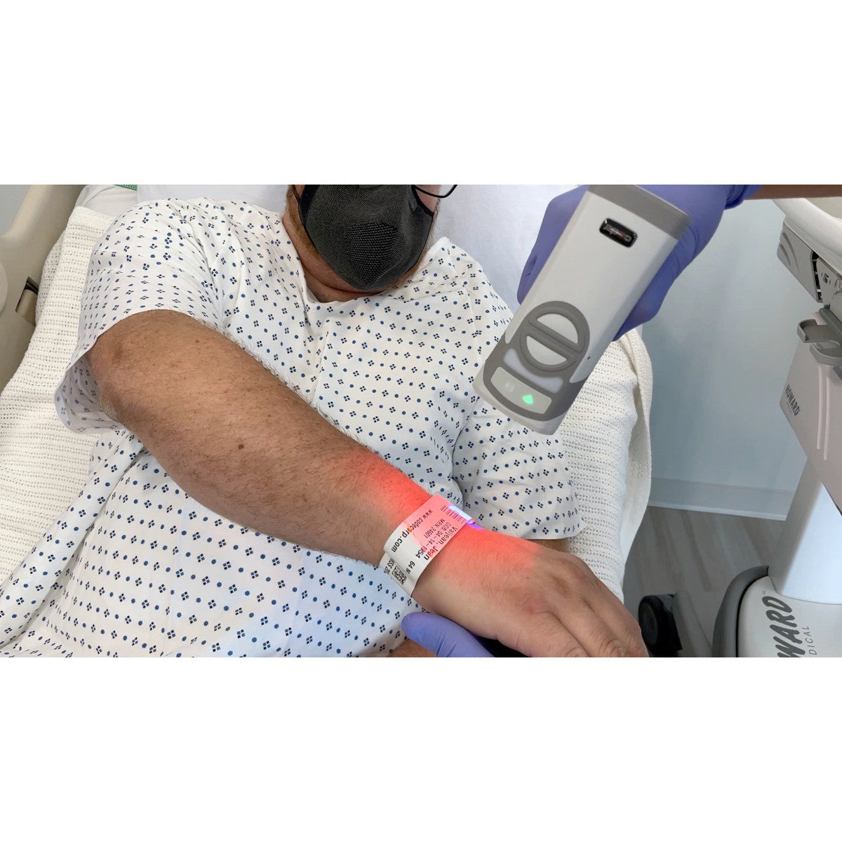 Lecteur de codes-barres CR2700 avec poignée et station de charge