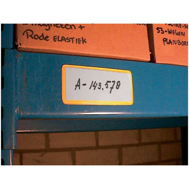 Kleine Einschubhüllen mit magnetischen Streifen