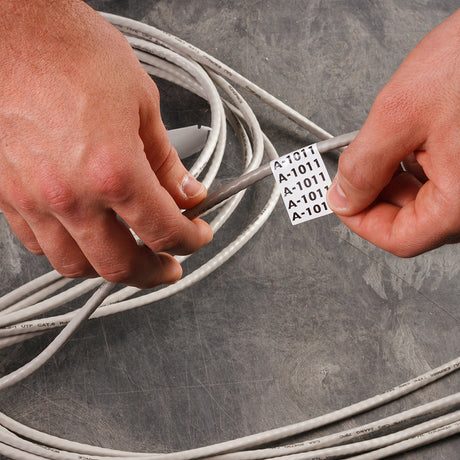 Selbstverlöschende Tedlar-Wickeletiketten für M610, M611, BMP61, M710 (mit Medienadapter) und BMP71 (mit Medienadapter)