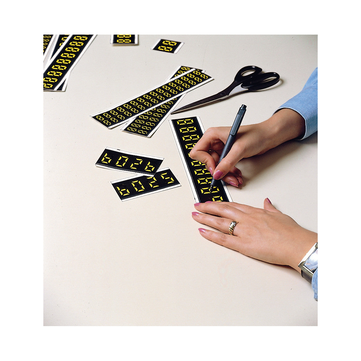 Numéro facile, 10 caractères par carte