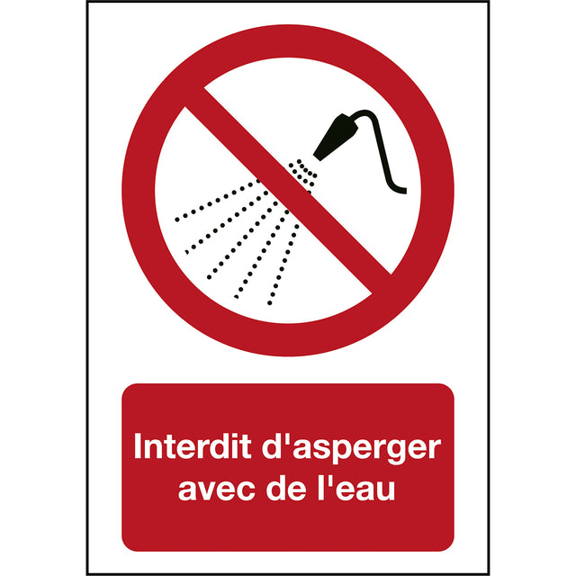 ISO Sicherheitskennzeichnung - Mit Wasser spritzen verboten
